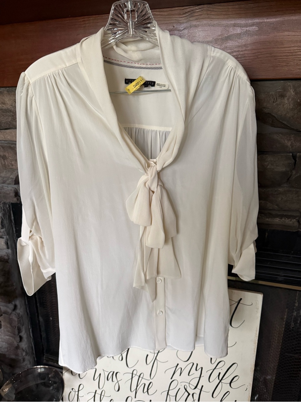 Alice + Olivia Ivory Tie-Neck Blouse with Bow cream L